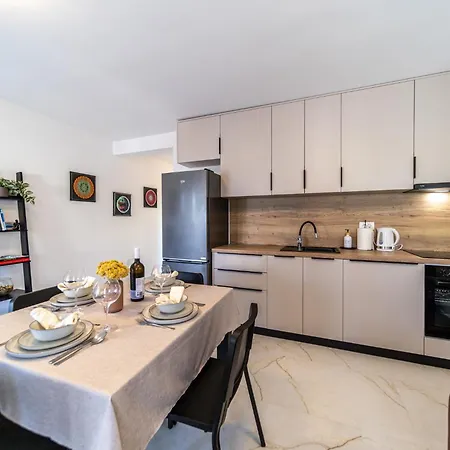 Apartment Mima *